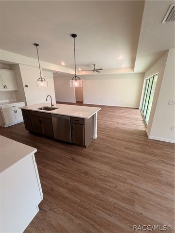 7181 N Waycross Way, Citrus Springs, FL 34433