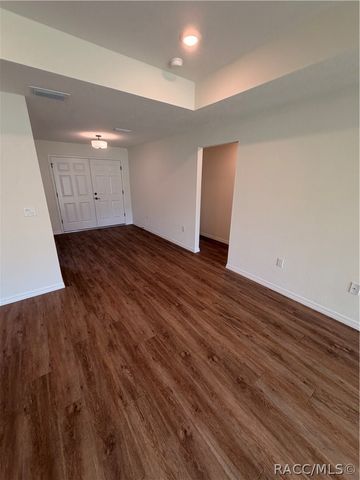 7181 N Waycross Way, Citrus Springs, FL 34433