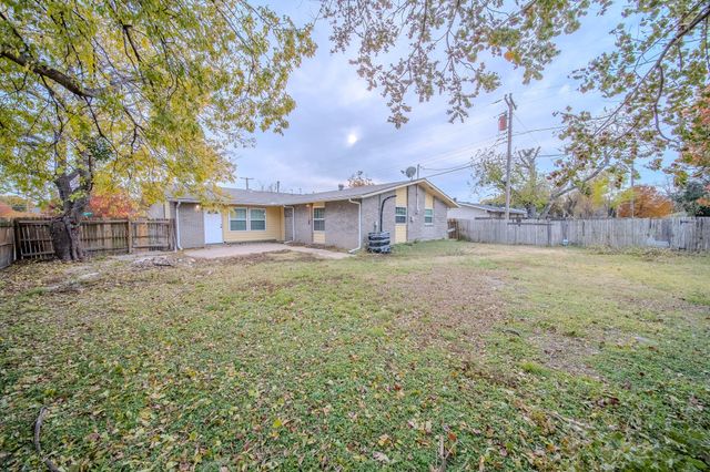 3345 High Lark Drive, Dallas, TX 75234