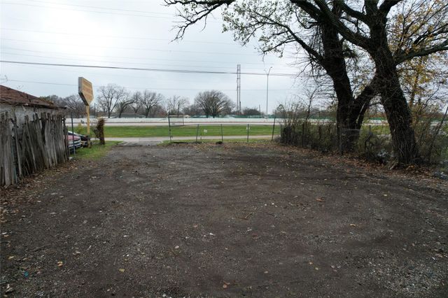 6518 C F Hawn Freeway, Dallas, TX 75217