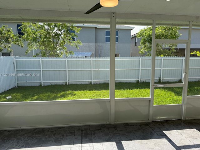 462 NE 6th Pl, Florida City, FL 33034