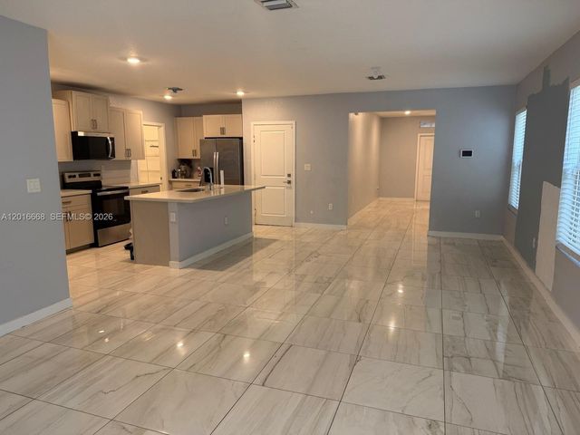 462 NE 6th Pl, Florida City, FL 33034
