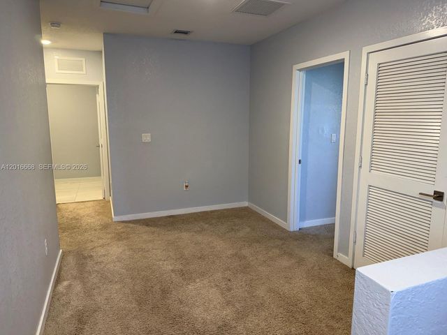 462 NE 6th Pl, Florida City, FL 33034