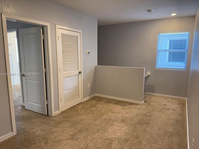 462 NE 6th Pl, Florida City, FL 33034