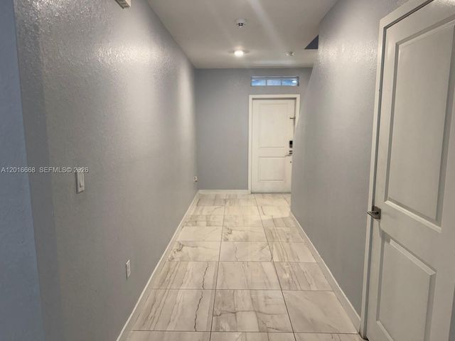 462 NE 6th Pl, Florida City, FL 33034