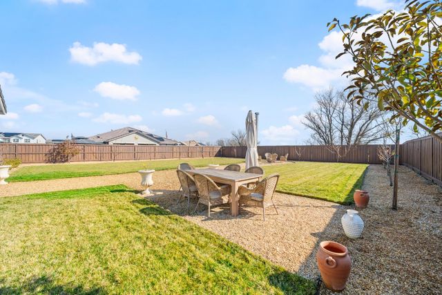 1469 Minories Dr, Plumas Lake, CA 95961