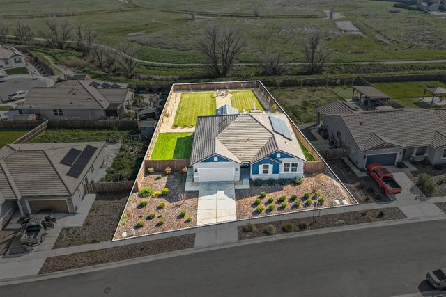 1469 Minories Dr, Plumas Lake, CA 95961