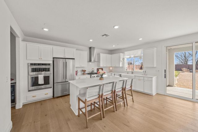 1469 Minories Dr, Plumas Lake, CA 95961