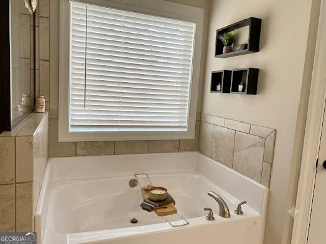 2379 Tomoka Drive, Bethlehem, GA 30620