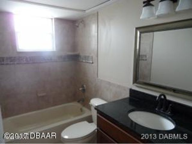 3600 S Peninsula Dr Apt 6, Port Orange, FL 32127