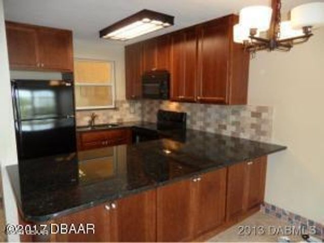 3600 S Peninsula Dr Apt 6, Port Orange, FL 32127