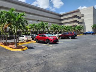 802 NW 87th Avenue 312, Miami, FL 33172