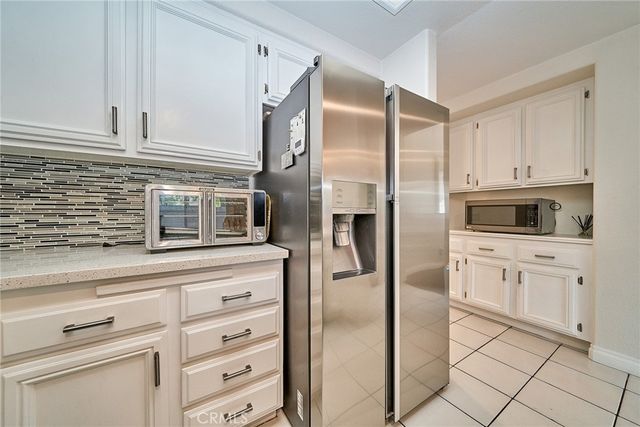 1048 Explanada Street 101, Corona, CA 92879
