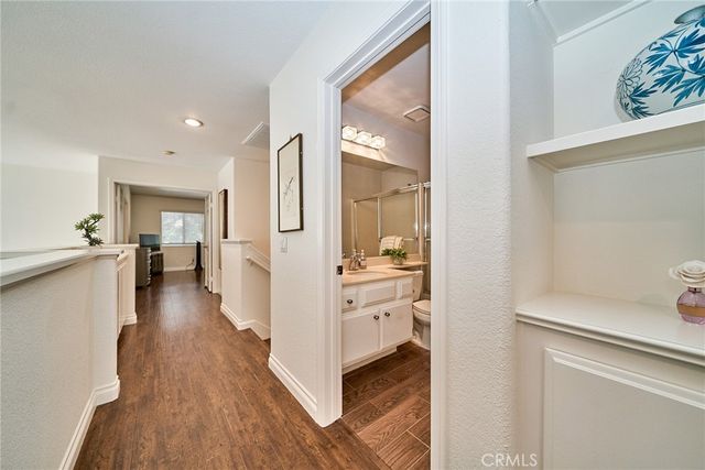 1048 Explanada Street 101, Corona, CA 92879
