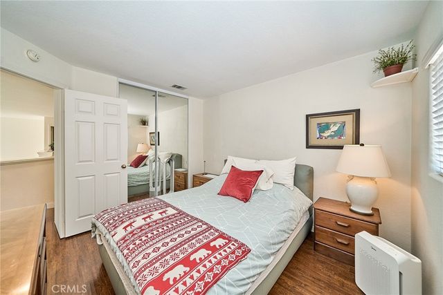 1048 Explanada Street 101, Corona, CA 92879