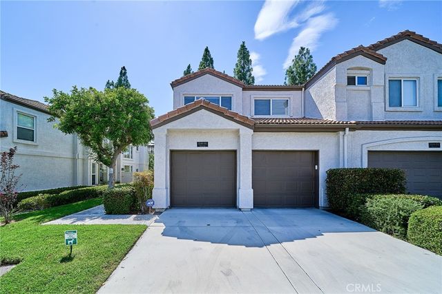 1048 Explanada Street 101, Corona, CA 92879