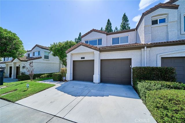 1048 Explanada Street 101, Corona, CA 92879