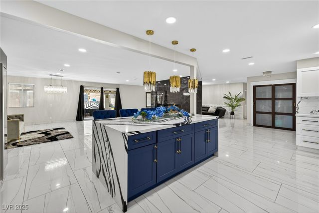 431 North Fogg Street, Las Vegas, NV 89110