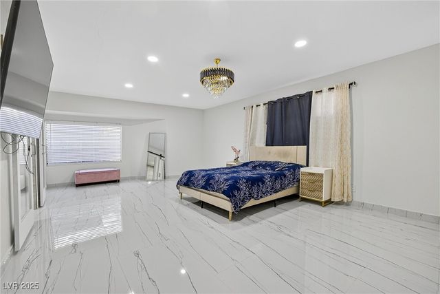 431 North Fogg Street, Las Vegas, NV 89110