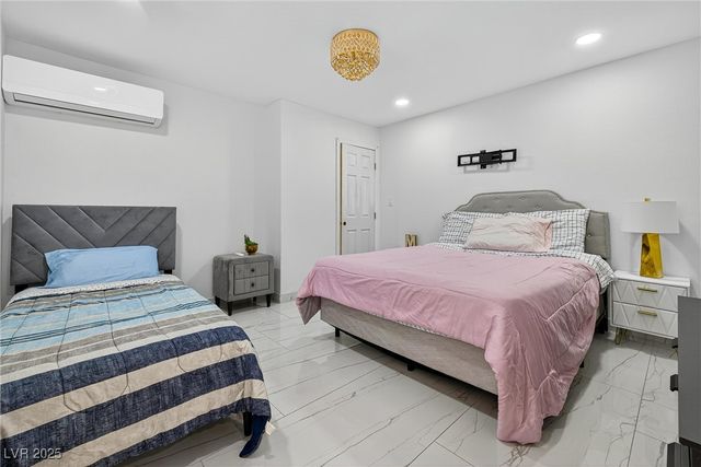 431 North Fogg Street, Las Vegas, NV 89110