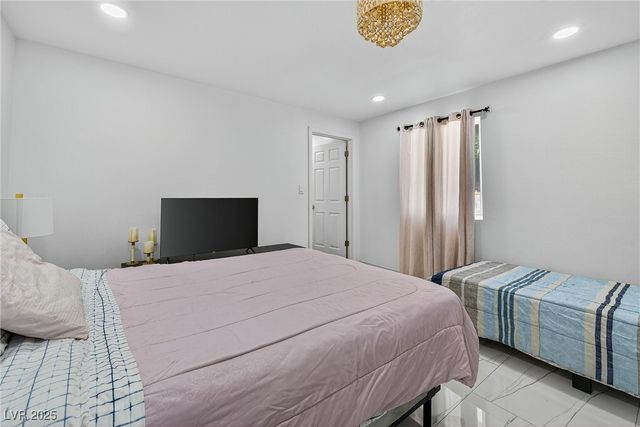 431 North Fogg Street, Las Vegas, NV 89110