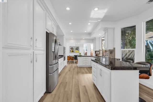 216 Elder Ct, San Ramon, CA 94582