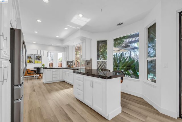 216 Elder Ct, San Ramon, CA 94582