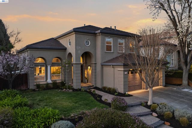 216 Elder Ct, San Ramon, CA 94582