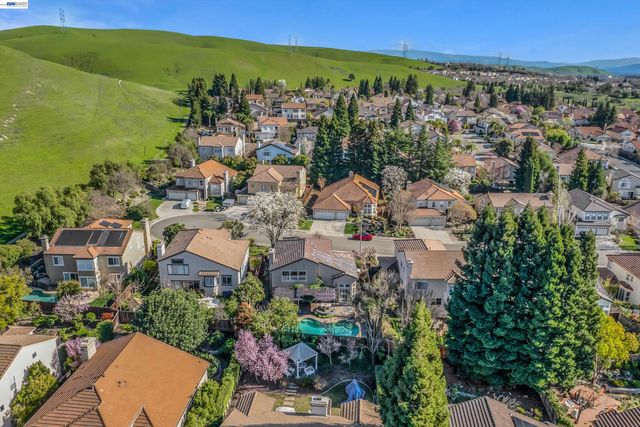 216 Elder Ct, San Ramon, CA 94582