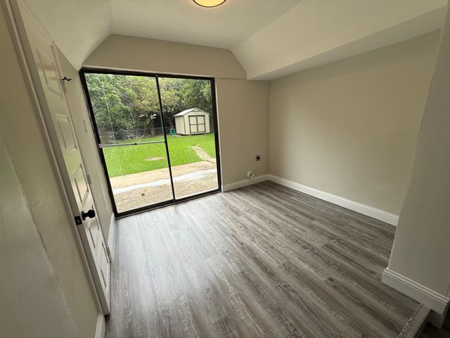 517 Cherry Lane, Ennis, TX 75119