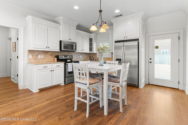 4282 Berlin Drive, Jackson, MS 39211