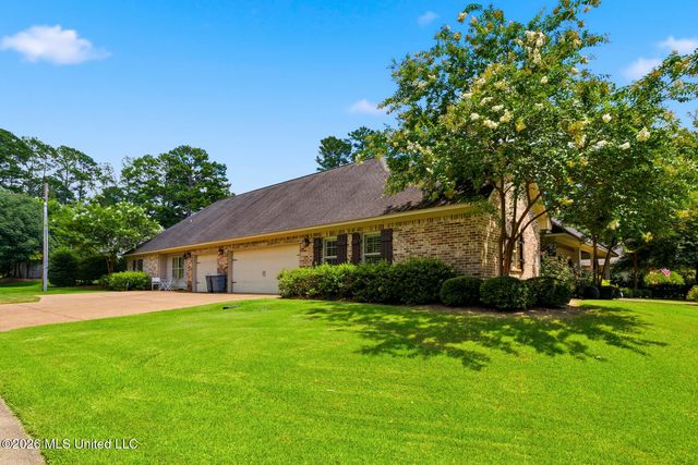 4282 Berlin Drive, Jackson, MS 39211