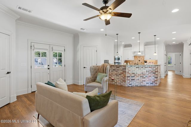 4282 Berlin Drive, Jackson, MS 39211