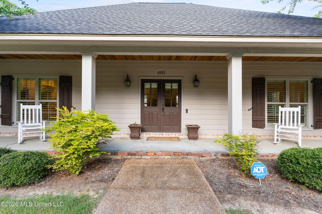 4282 Berlin Drive, Jackson, MS 39211