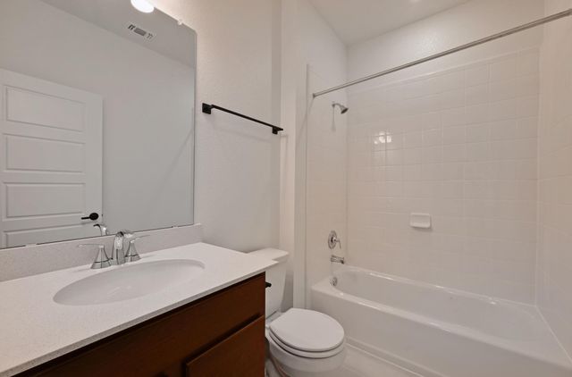 1529 Carriageway DR, Georgetown, TX 78626