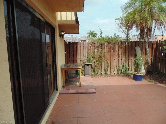 1549 Park Meadows DR 4, Fort Myers, FL 33907