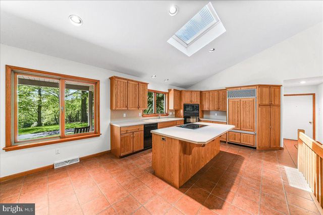 322 BUTTONWOOD RD, Landenberg, PA 19350