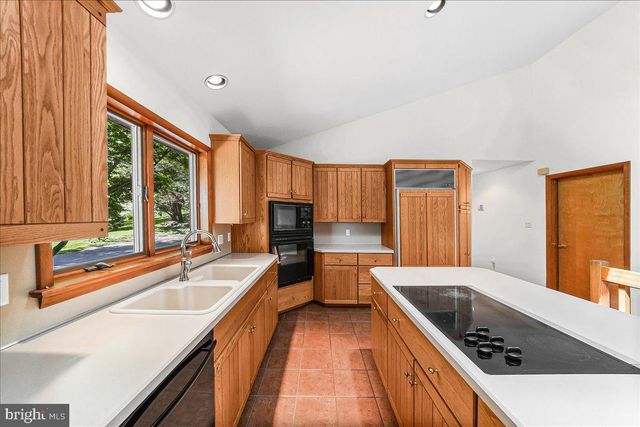 322 BUTTONWOOD RD, Landenberg, PA 19350