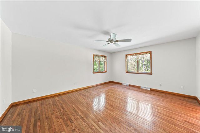 322 BUTTONWOOD RD, Landenberg, PA 19350