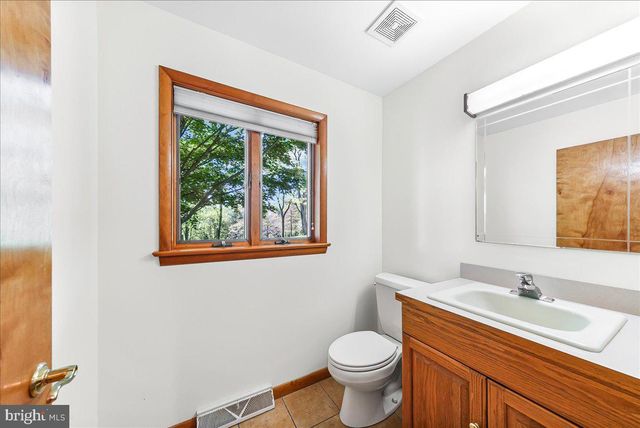 322 BUTTONWOOD RD, Landenberg, PA 19350