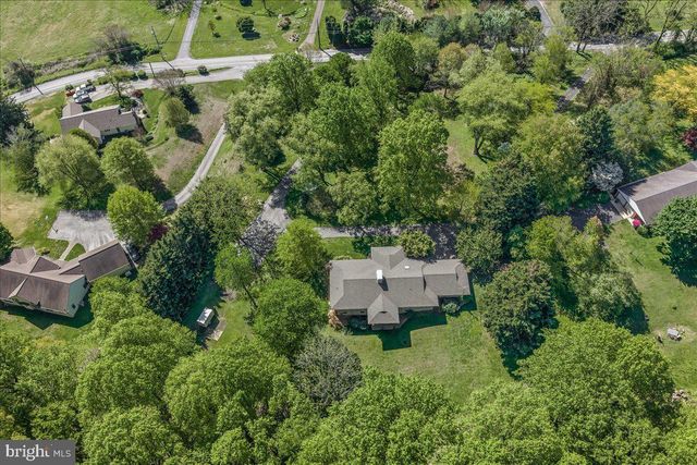 322 BUTTONWOOD RD, Landenberg, PA 19350
