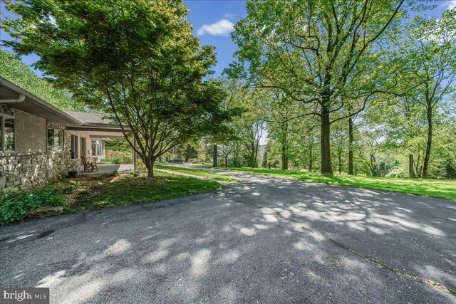 322 BUTTONWOOD RD, Landenberg, PA 19350