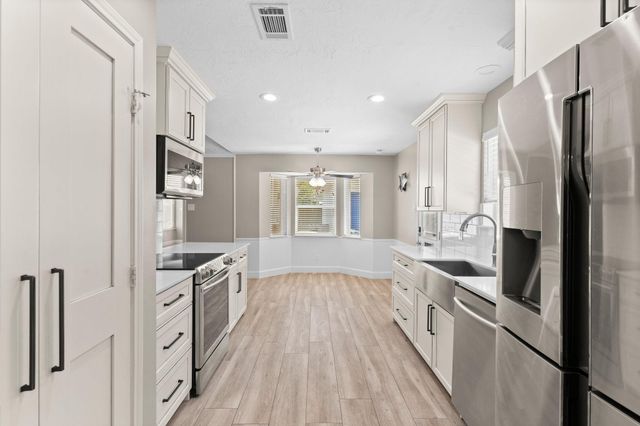27234 Wells Lane, Conroe, TX 77385