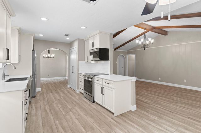 27234 Wells Lane, Conroe, TX 77385