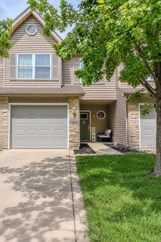 369 S Boo Road C, Burns Harbor, IN 46304