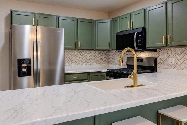 369 S Boo Road C, Burns Harbor, IN 46304