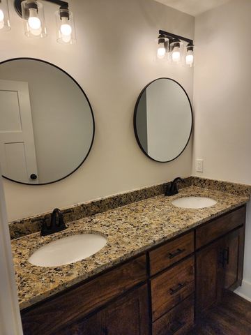 20 Scenic Ln, Hartsville, TN 37074