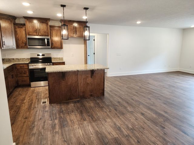 20 Scenic Ln, Hartsville, TN 37074