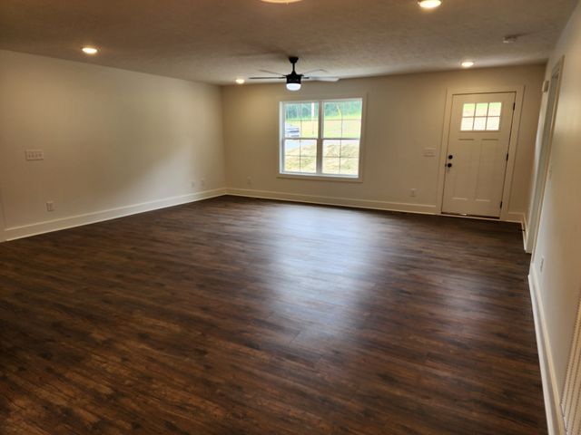 20 Scenic Ln, Hartsville, TN 37074