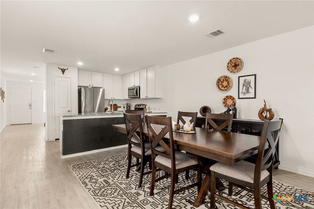 9129 Navarro Vista, Seguin, TX 78155
